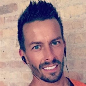 Meet your Posher, Lee